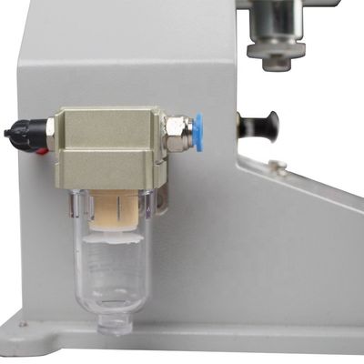 저렴한 A02 Pneumatic Pedal Paste 액체 충전 기계 전원 전압 3400mm