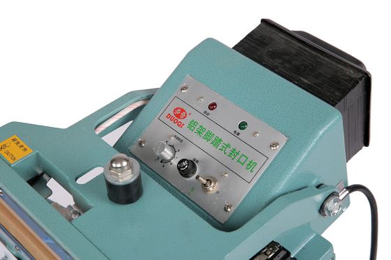가동하기 쉬운 PFS-650*2 식품 산업용 알루미늄 프레임 발 페달 밀폐 기계